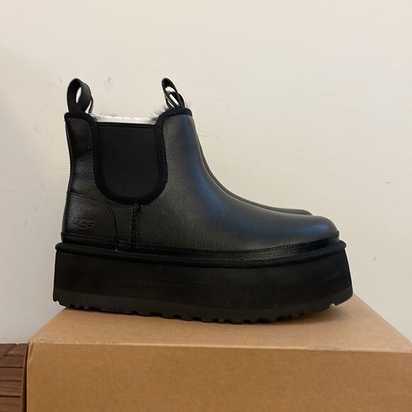UGG Neumel Platform Chelsea Boots Black Women Size 9 - Picture 10 of 15